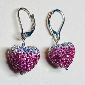 💕Sparkly Pink Heart pave rhinestone crystal earrings.